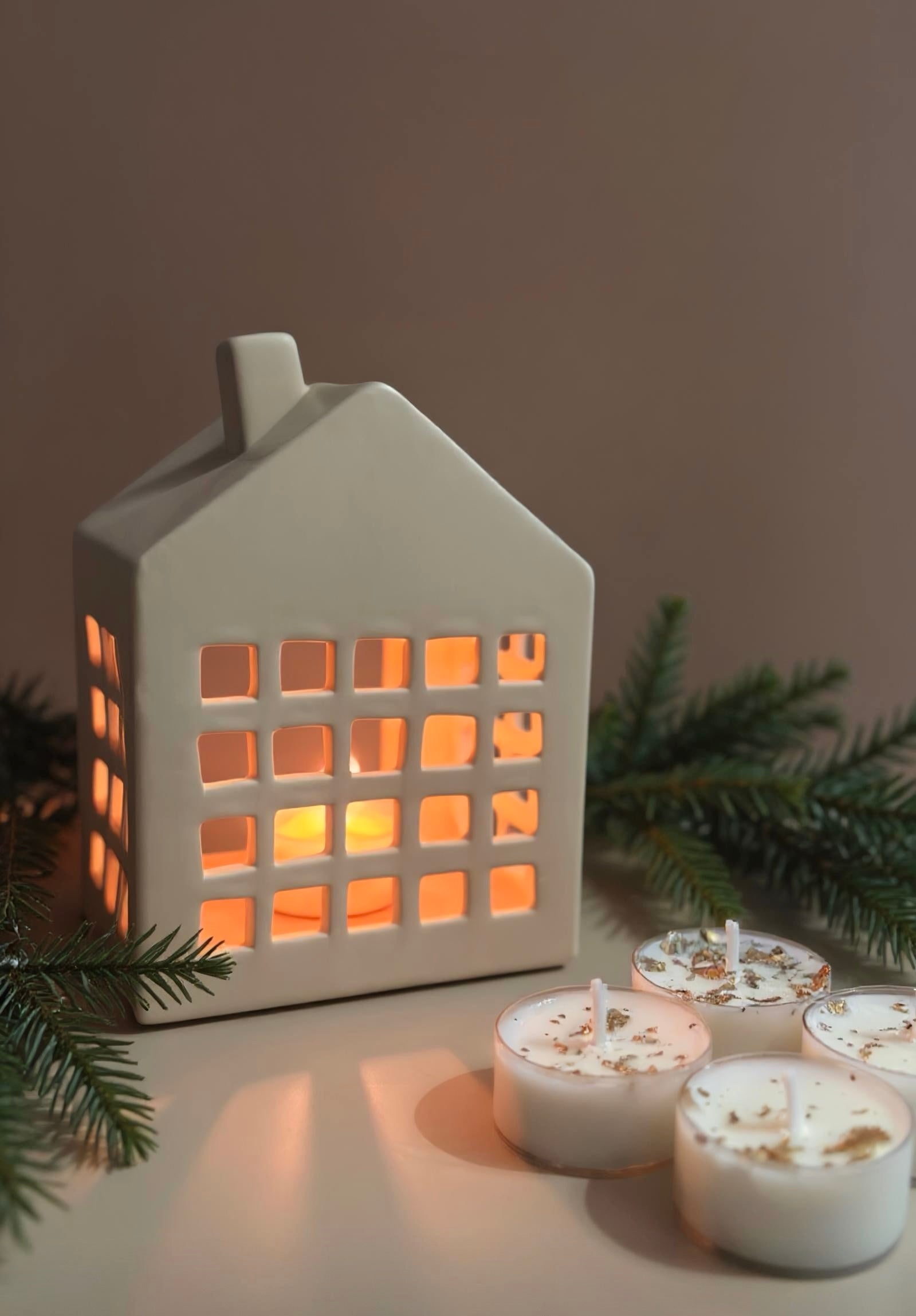 Pack Casita Beige + 4 Velitas / Coffret Maison Porte-Bougies Chauffe-Plat + 4 Petites Bougies